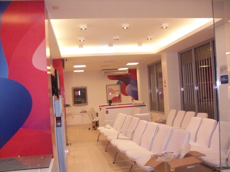 Local en Av Coronel Díaz - Imagen arquitectónica