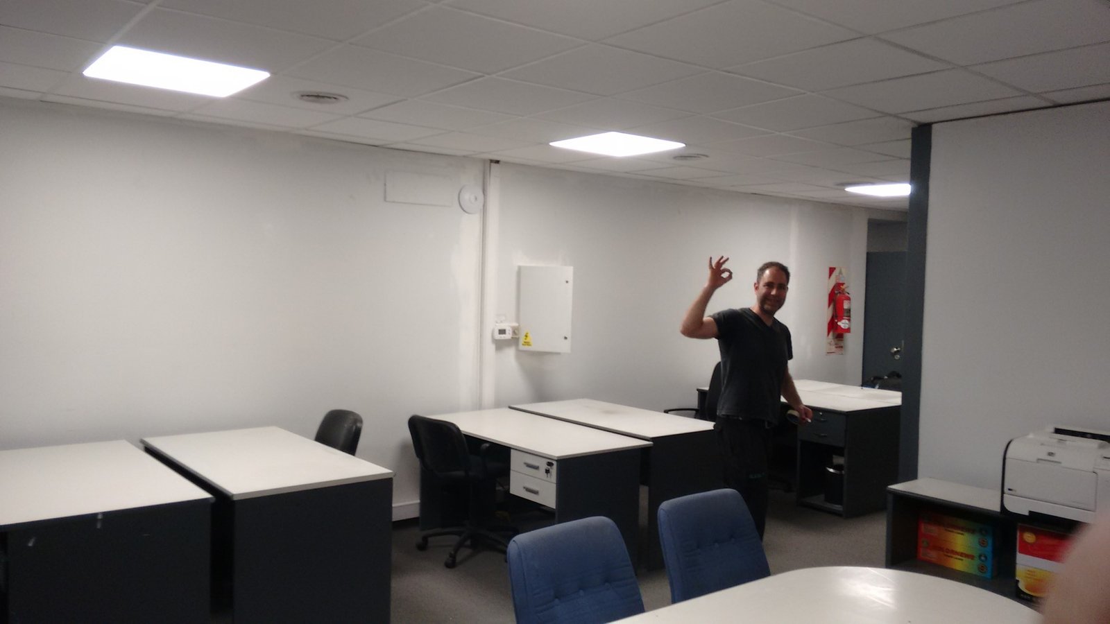 Reforma de Oficina, Instalaciones, Cambio de Imagen Institucional — obra
